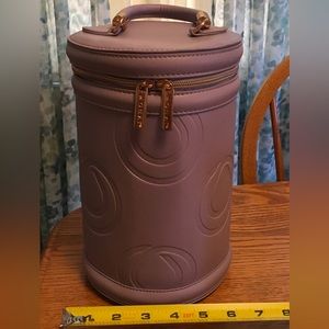 Monat Limited Travel bag